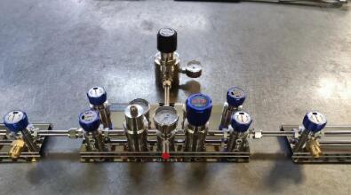 ?超高純氣體匯流排作為氣體輸送和處理的重要設備